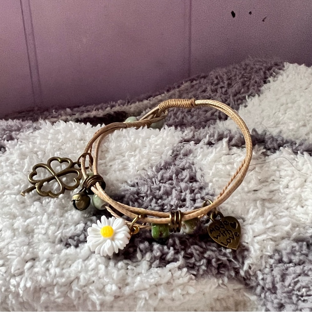Hippie Daisy Bracelet
